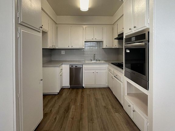 5th image of 7925 Romaine St APT 202