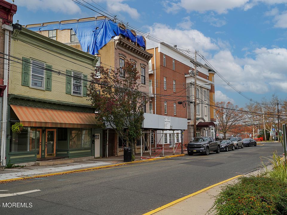 1st image of 5 Wharf Ave #A
