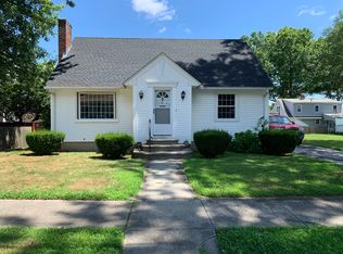 185 Kimball St, Providence, RI 02908