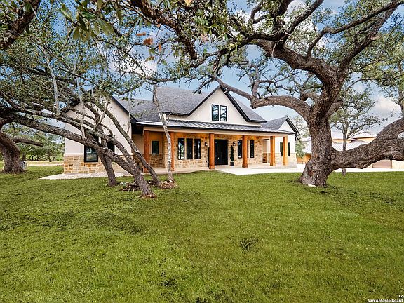 2nd image of 1583 Palomino Springs