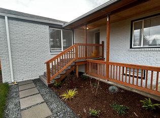 12001 64th Ave S #B, Seattle, WA 98178