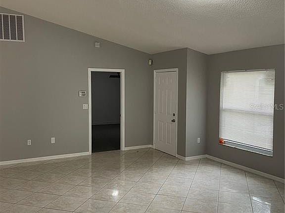 3rd image of 211 Dalton Dr
