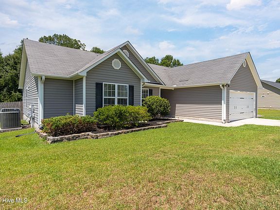5th image of 111 Camellia Creek Drive