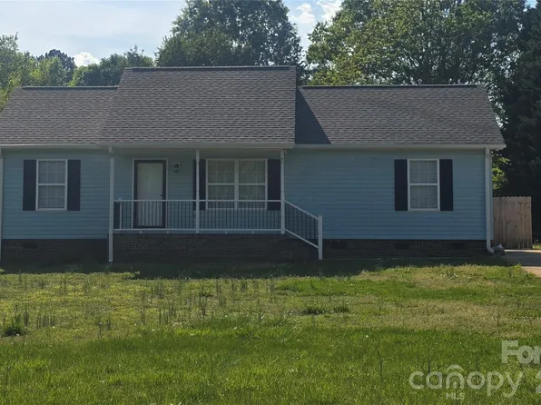 122 Kendra Dr, Mooresville, NC 28117