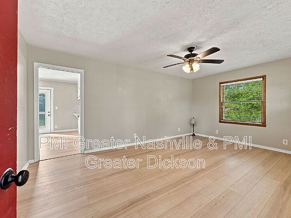 3rd image of 366 N Powers Blvd