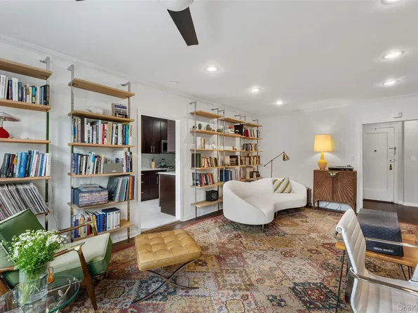 280 Bronxville #8B, Bronxville, NY 10708