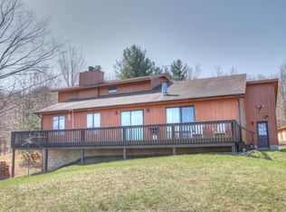 2524 E Hammond Rd, Traverse City, MI 49696