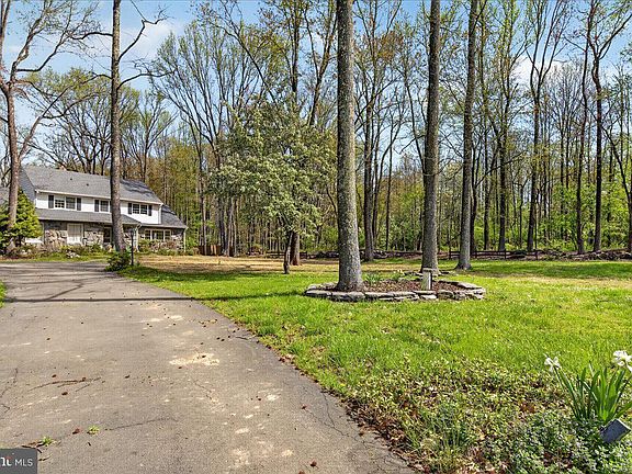 2nd image of 159 Bull Run Rd