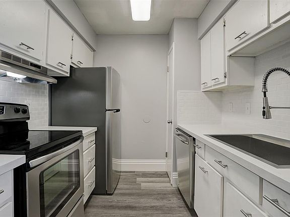 2nd image of 3535 Nasa Pkwy APT 38