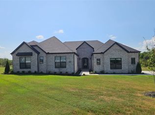 983 Noah St, Fayetteville, AR 72703