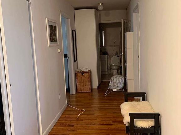 5th image of 310 W 95th St APT 3D
