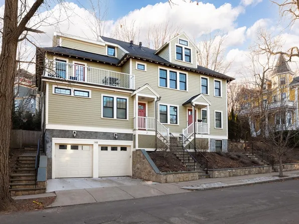 148 Mason Ter #2, Brookline, MA 02446