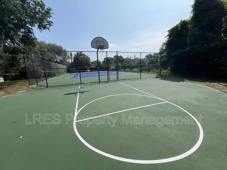 1605 Slash Pine Pl — Photo 35