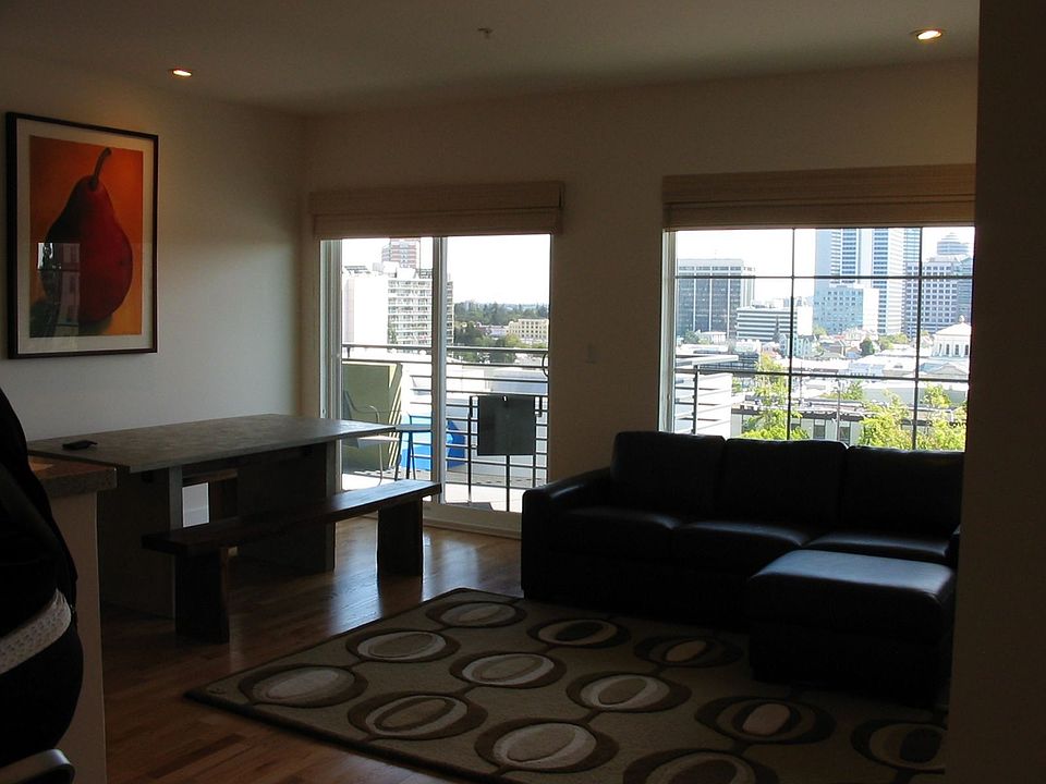 Living/Dining Room w/View