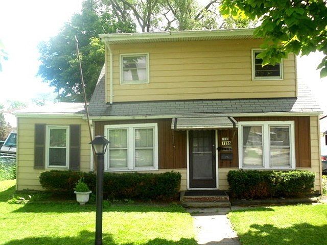 1st image of 1733 N 38th Ave