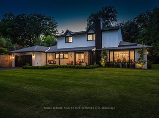 169 Oakes Dr, Mississauga, ON L5G 3M2