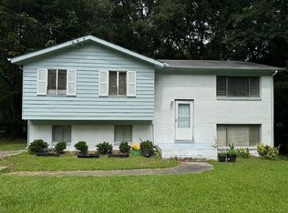 6340 Hollywood Dr, Forest Park, GA 30297