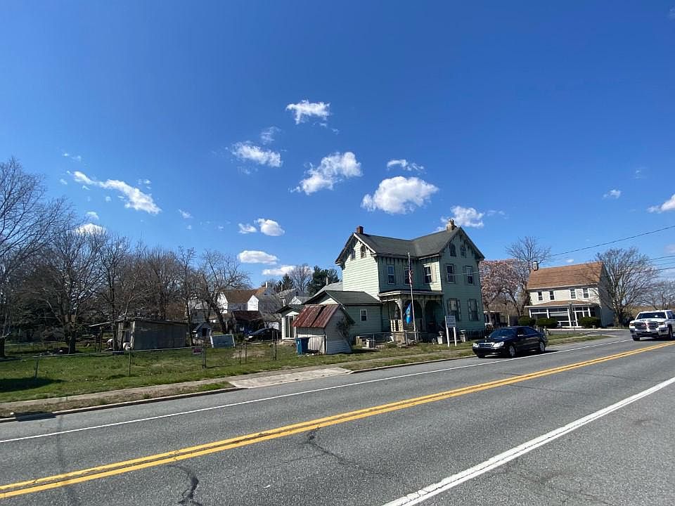 156 Front St, Leipsic, DE 19901 Zillow
