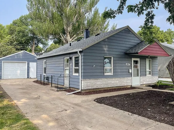 1917 S Covell Ave, Sioux Falls, SD 57105