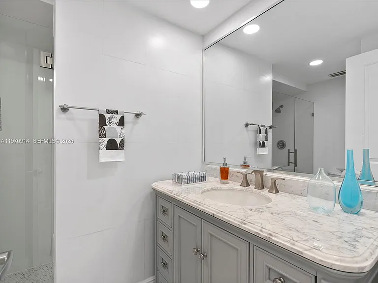 336 N Birch Rd #PENTHOUSE — Photo 20