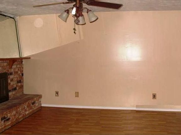 5th image of 15627 Fall Briar Dr