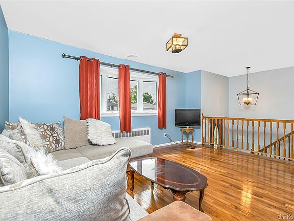 4th image of 584 Yale Street