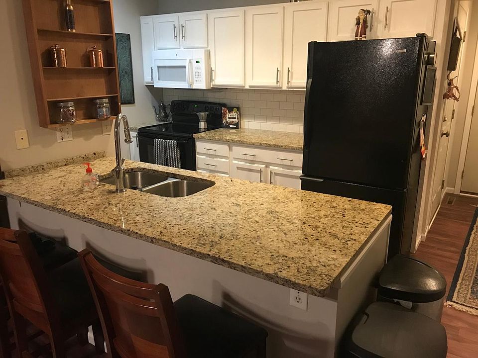 Kitchen, remodeled August 2017