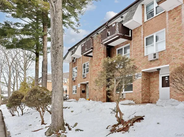 188 Kearsing Parkway, Monsey, NY 10952