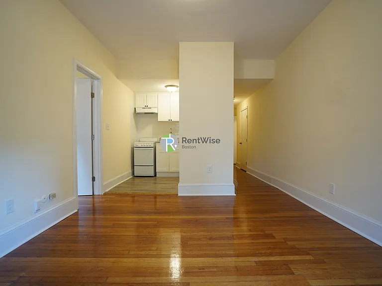 1315 Commonwealth Ave #307 — Photo 2
