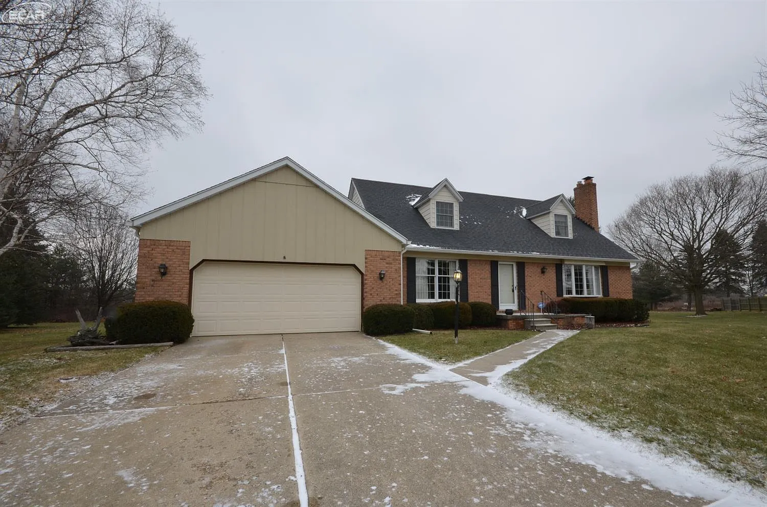 5156 Squire Hill Dr photo 1