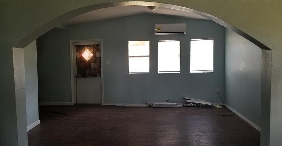 1st image of 2503 E Osage St