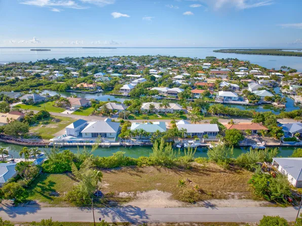 20822 1st Ave W, Summerland Key, FL 33042