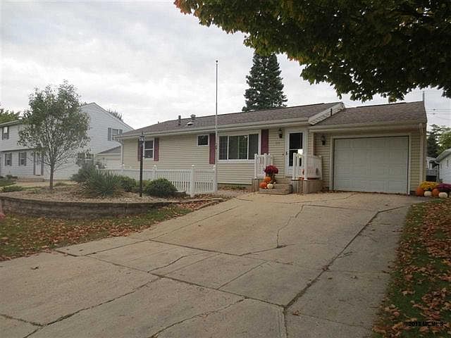 2nd image of 111 Mission Dr