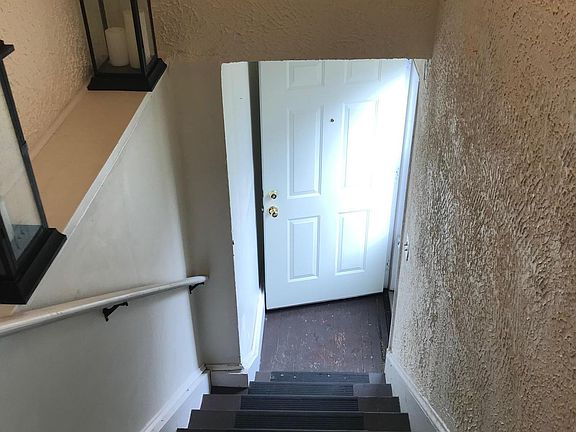 3rd image of 1618 Dale Ave SE #B