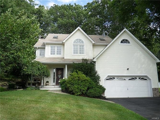 1st image of 84 Winchester Dr