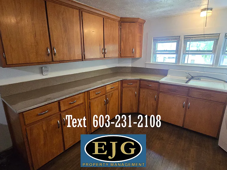 24 Crescent St #4D — Photo 3