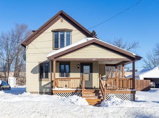 624 3rd St, Menasha, WI 54952
