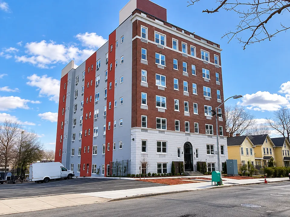 104 N Grove St #501