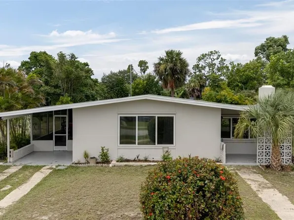 3213 Normandy Dr, Pt Charlotte, FL 33952