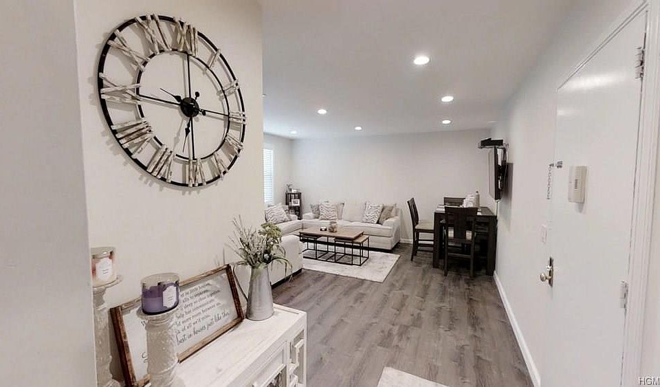 1st image of 32 Winchester Ave APT 1A
