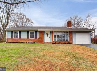 250 Folkstone Way, York, PA 17402