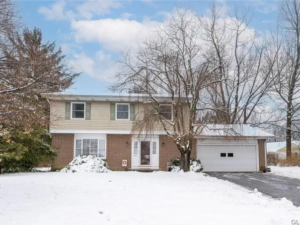 944 N 7th Street Cir, Emmaus, PA 18049