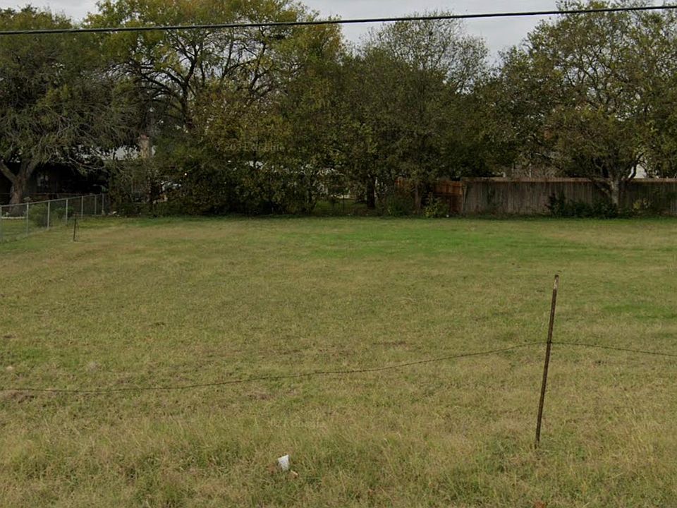 2nd image of 2831 SE Loop 410