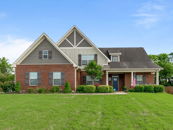 115 Carlton Cash Dr, Hazel Green, AL 35750