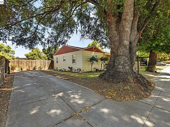5th image of 462 Hampton Rd