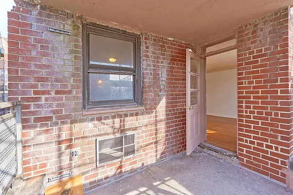 Sold by Compass | media 13