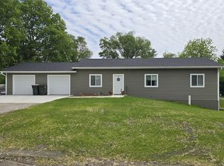 702 N Main St #2, Monroe, IA 50170