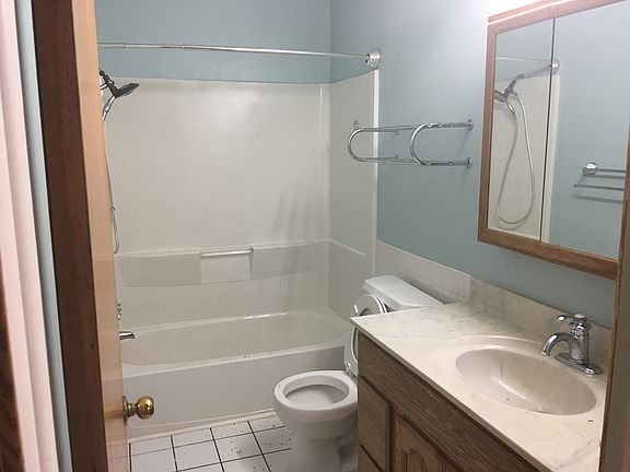 4th image of 39627 Hillary Dr