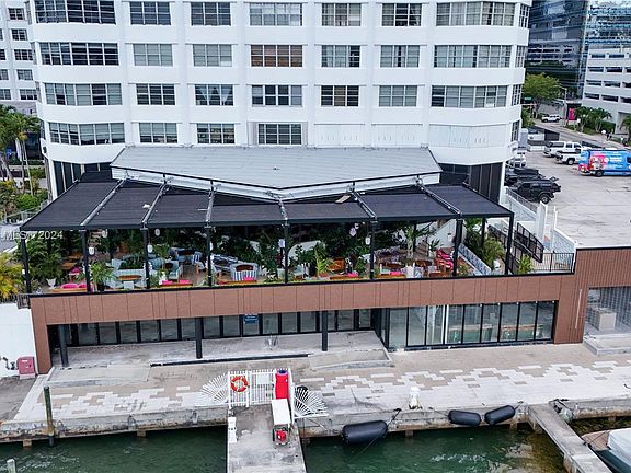 4th image of 801 Brickell Bay Dr APT 1070