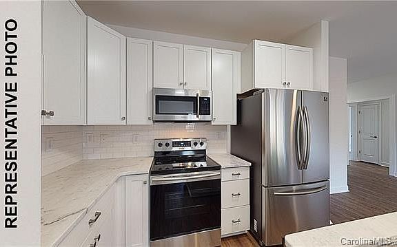 2nd image of 2512 Mary Ave
